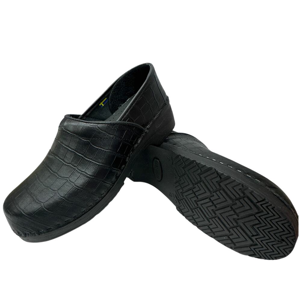 Bjork Eva Professional Clogs 42 size Women's 11 Men's 9 Croc Embossed Black